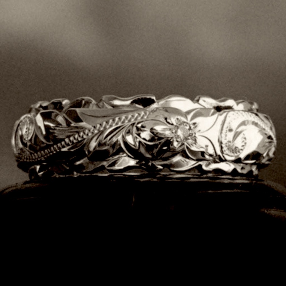 14KT White Gold Hawaiian flower Engraved Ring/ Band
